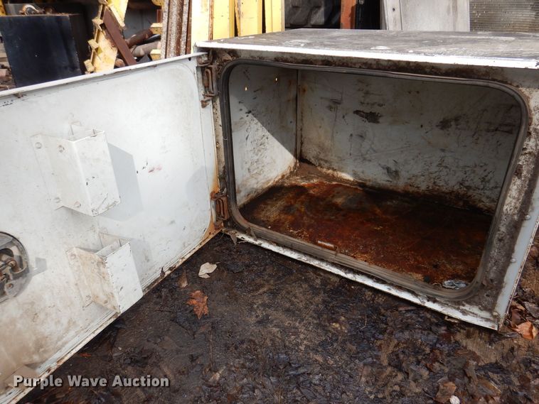 image for item IO9480 (2) toolboxes