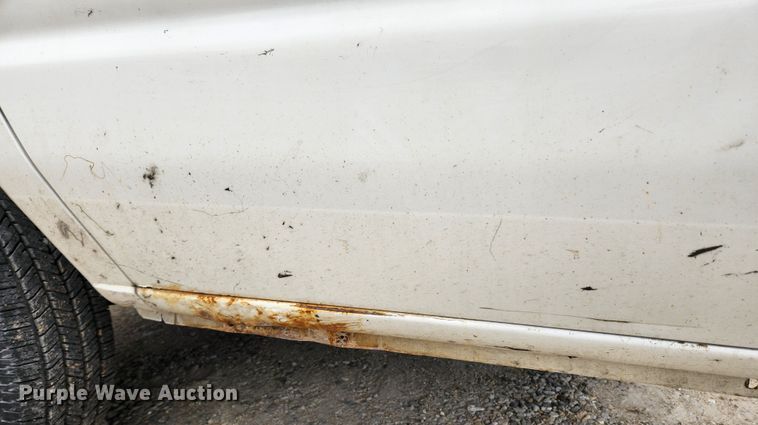 image for item JB9469 2011 Ford E450 Super Duty  van cab and chassis