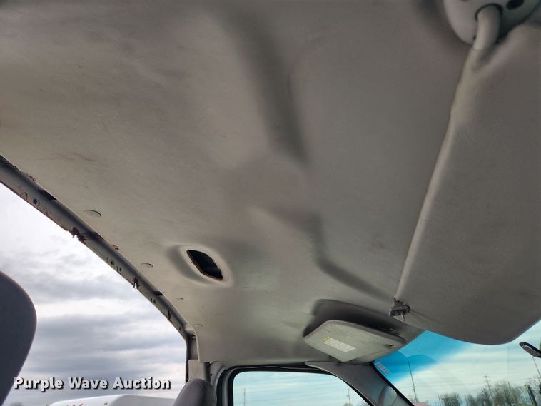 image for item JB9469 2011 Ford E450 Super Duty  van cab and chassis