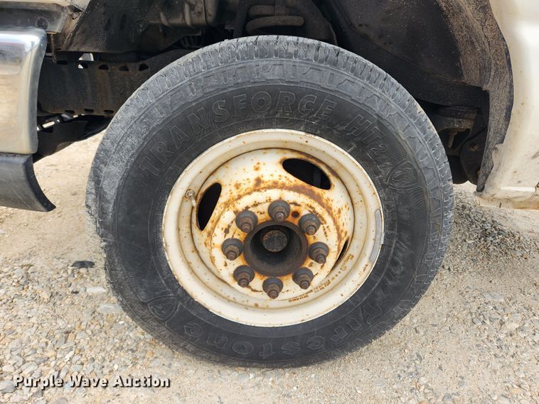 image for item JB9469 2011 Ford E450 Super Duty  van cab and chassis