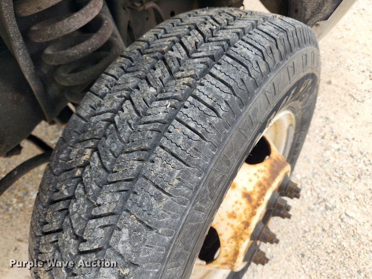 image for item JB9469 2011 Ford E450 Super Duty  van cab and chassis