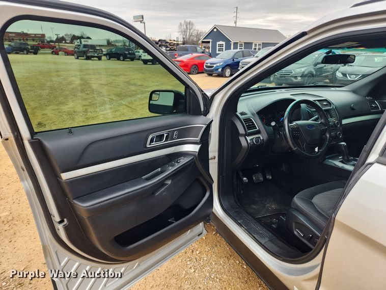 image for item JB9494 2016 Ford Explorer XLT  SUV