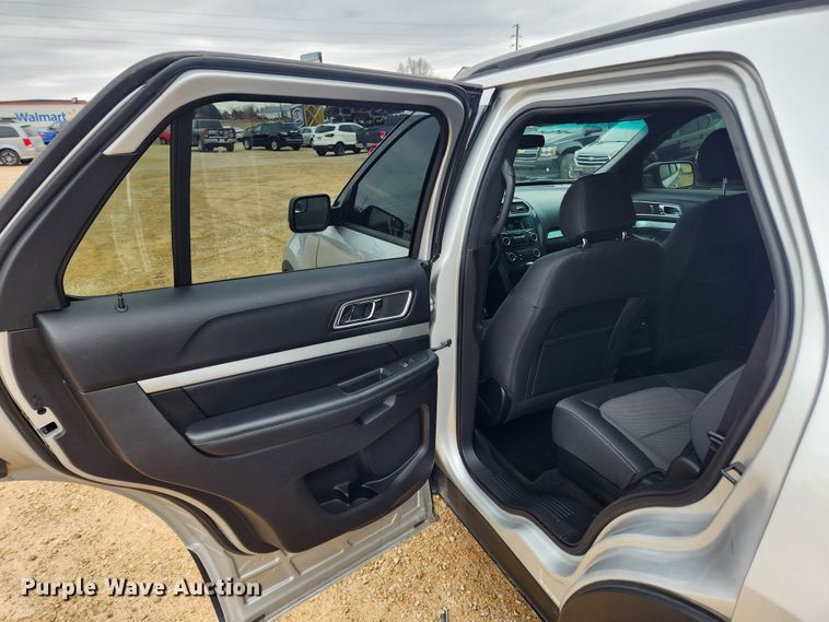 image for item JB9494 2016 Ford Explorer XLT  SUV