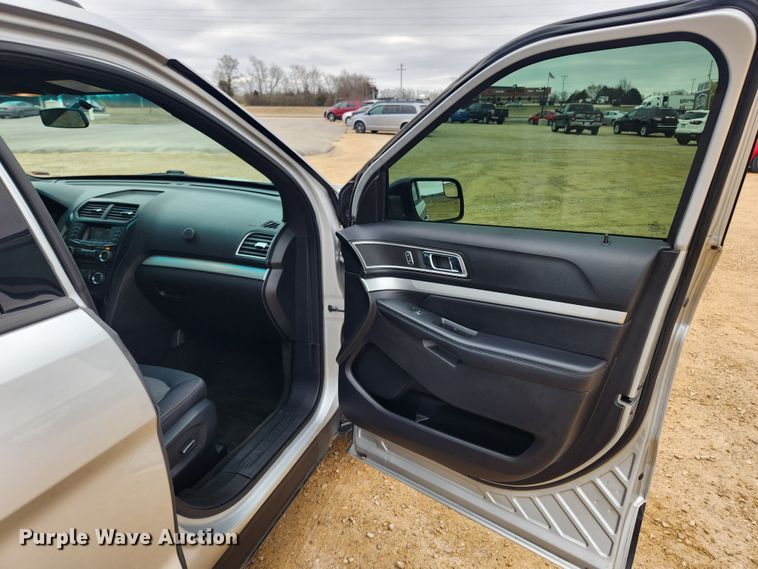 image for item JB9494 2016 Ford Explorer XLT  SUV