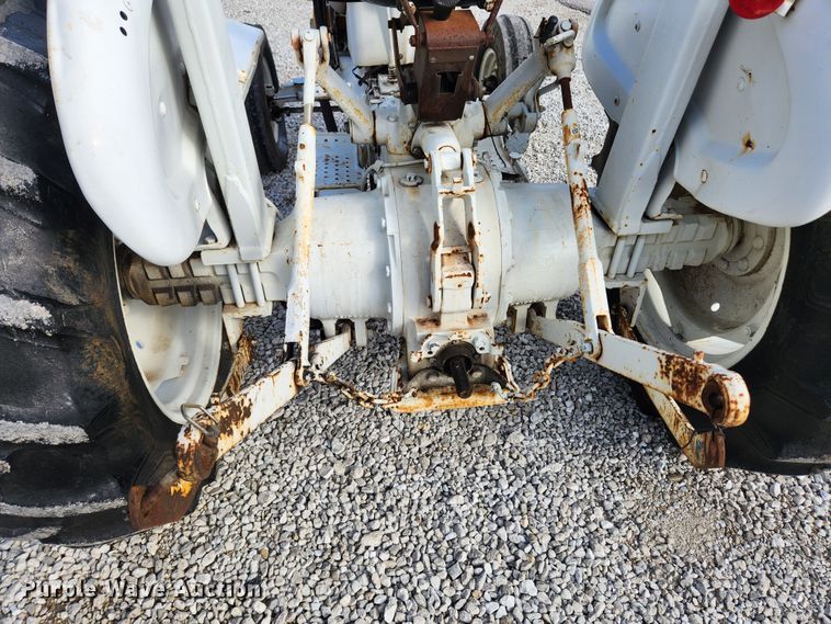 image for item JB9504 Ford 340A  tractor