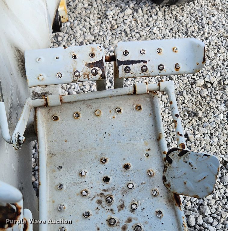 image for item JB9504 Ford 340A  tractor