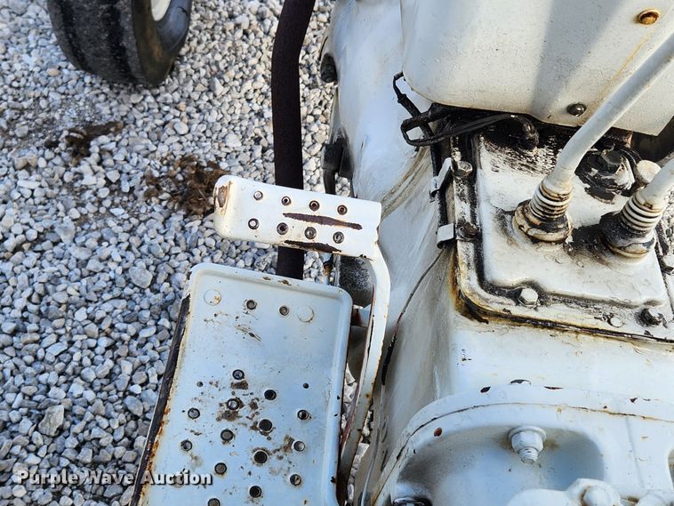 image for item JB9504 Ford 340A  tractor