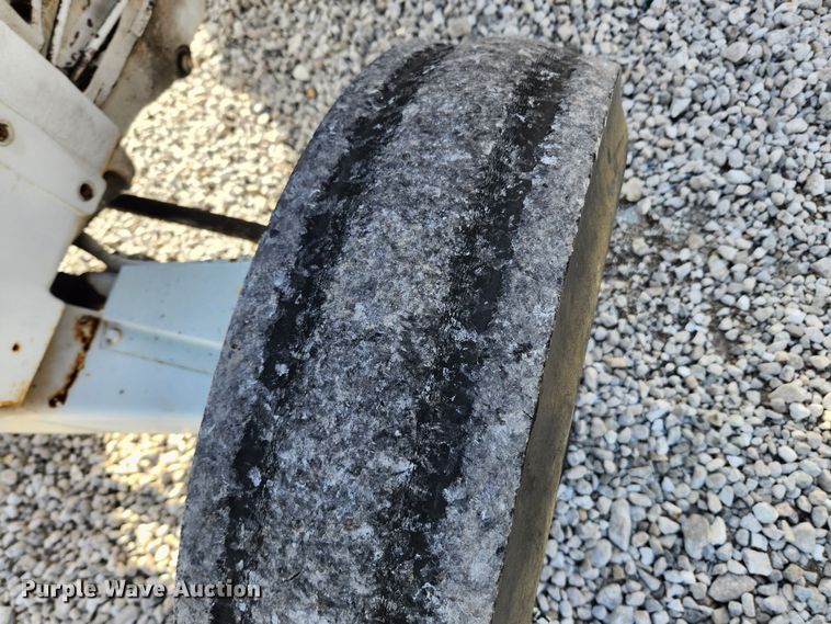 image for item JB9504 Ford 340A  tractor