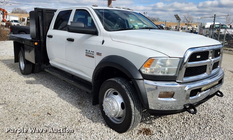 image for item JB9506 2017 Dodge Ram 5500HD  Crew Cab flatbed truck