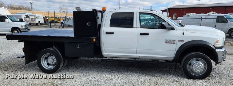 image for item JB9506 2017 Dodge Ram 5500HD  Crew Cab flatbed truck