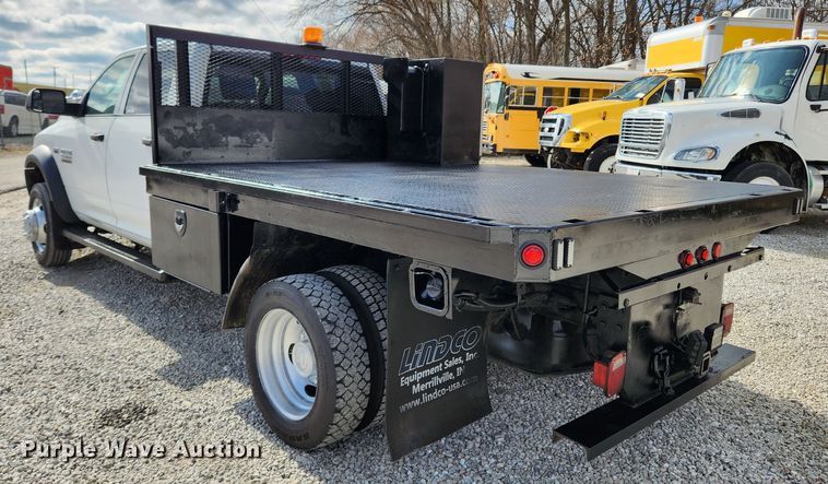 image for item JB9506 2017 Dodge Ram 5500HD  Crew Cab flatbed truck