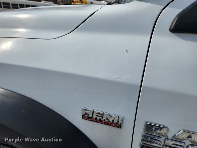 image for item JB9506 2017 Dodge Ram 5500HD  Crew Cab flatbed truck