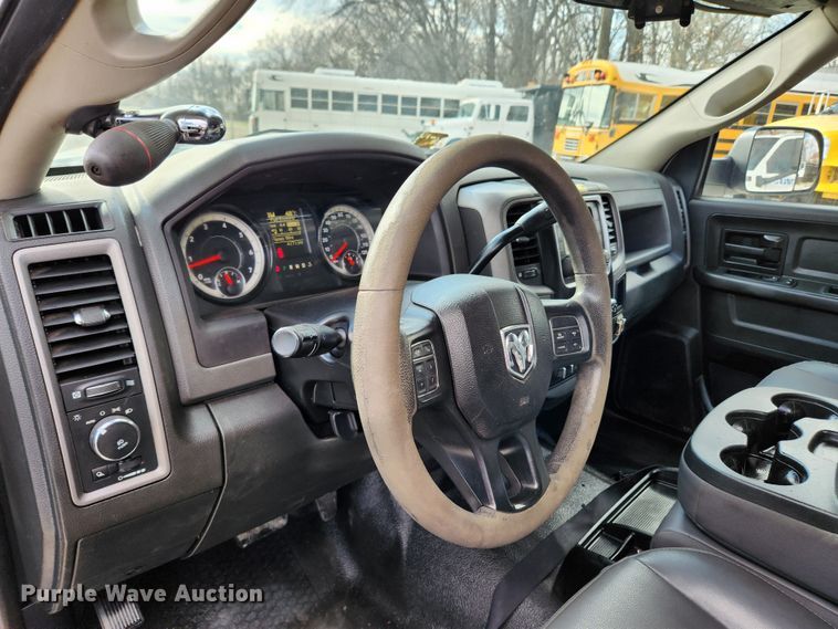 image for item JB9506 2017 Dodge Ram 5500HD  Crew Cab flatbed truck