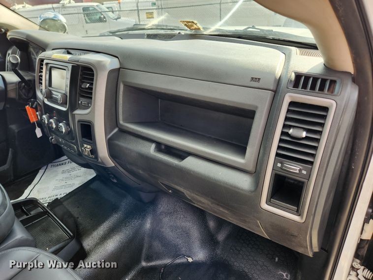 image for item JB9506 2017 Dodge Ram 5500HD  Crew Cab flatbed truck