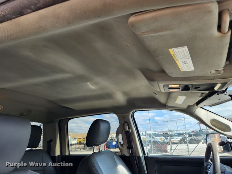 image for item JB9506 2017 Dodge Ram 5500HD  Crew Cab flatbed truck