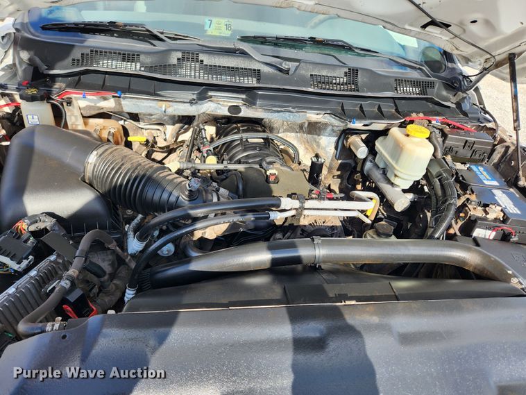 image for item JB9506 2017 Dodge Ram 5500HD  Crew Cab flatbed truck