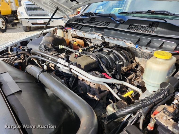 image for item JB9506 2017 Dodge Ram 5500HD  Crew Cab flatbed truck