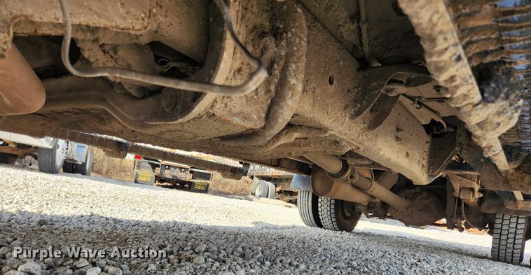 image for item JB9506 2017 Dodge Ram 5500HD  Crew Cab flatbed truck