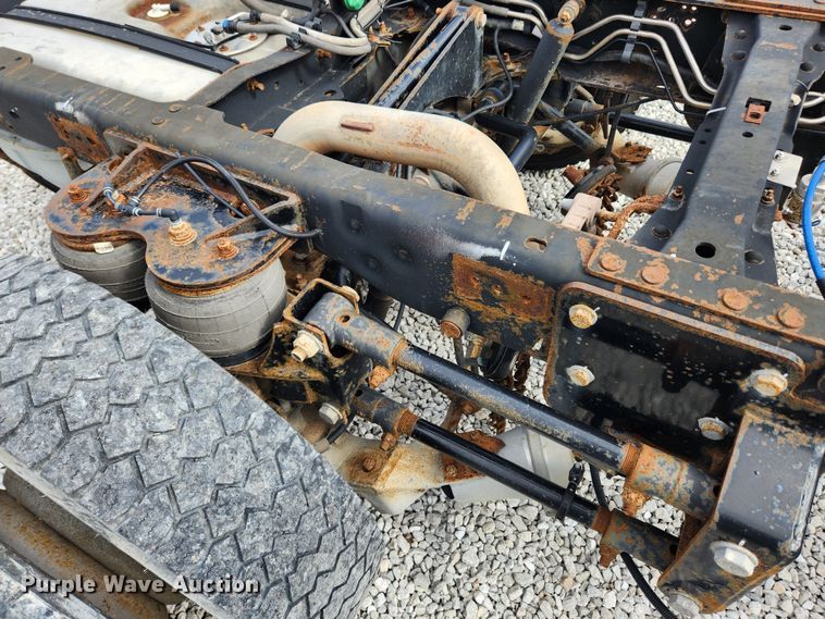 image for item JB9507 2009 Ford F450 Super Duty XL  truck cab and chassis