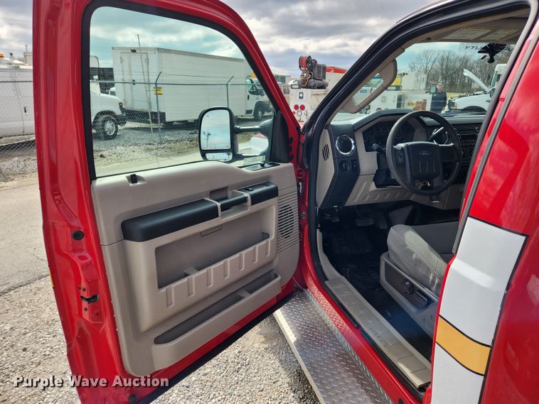 image for item JB9507 2009 Ford F450 Super Duty XL  truck cab and chassis