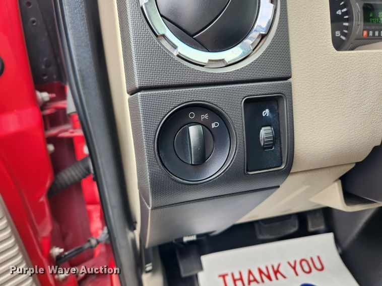 image for item JB9507 2009 Ford F450 Super Duty XL  truck cab and chassis