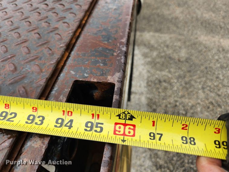 image for item JB9520 2005 Ford F450 Super Duty XL  dump flatbed truck