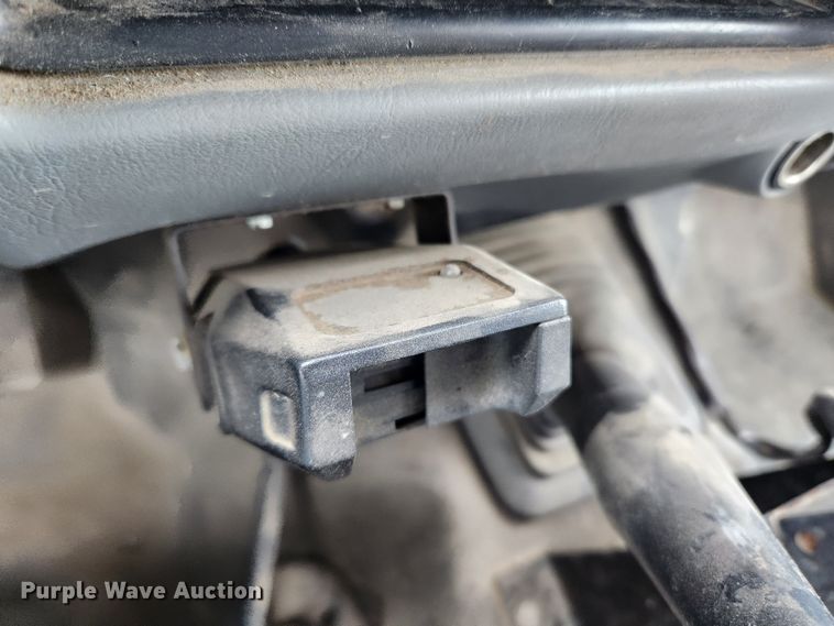 image for item JB9520 2005 Ford F450 Super Duty XL  dump flatbed truck