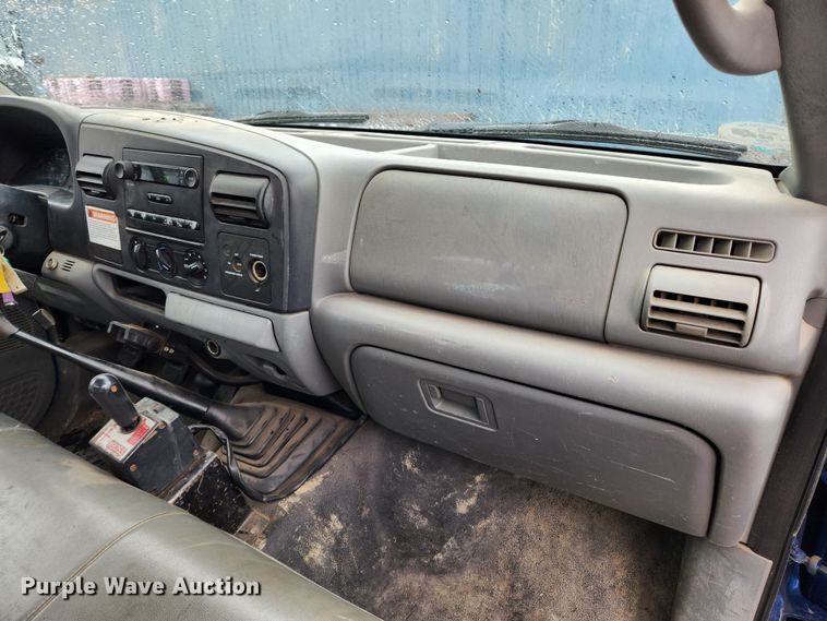 image for item JB9520 2005 Ford F450 Super Duty XL  dump flatbed truck