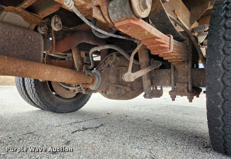 image for item JB9520 2005 Ford F450 Super Duty XL  dump flatbed truck