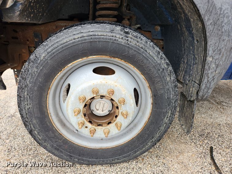 image for item JB9520 2005 Ford F450 Super Duty XL  dump flatbed truck