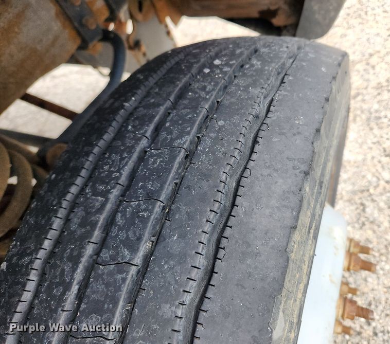 image for item JB9520 2005 Ford F450 Super Duty XL  dump flatbed truck