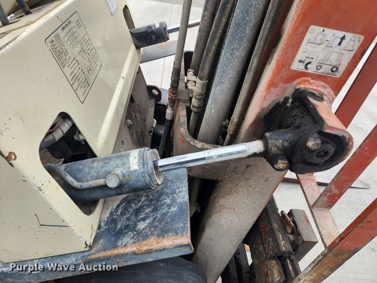 image for item JB9522 Nissan 30  forklift