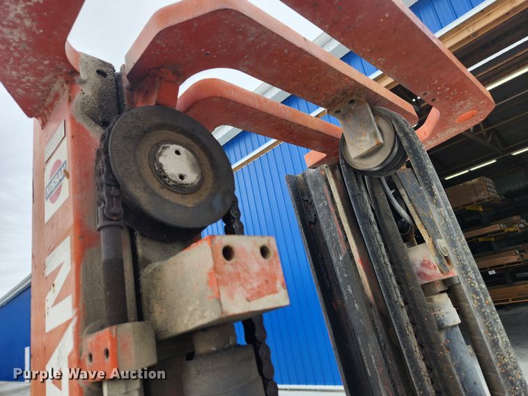 image for item JB9522 Nissan 30  forklift