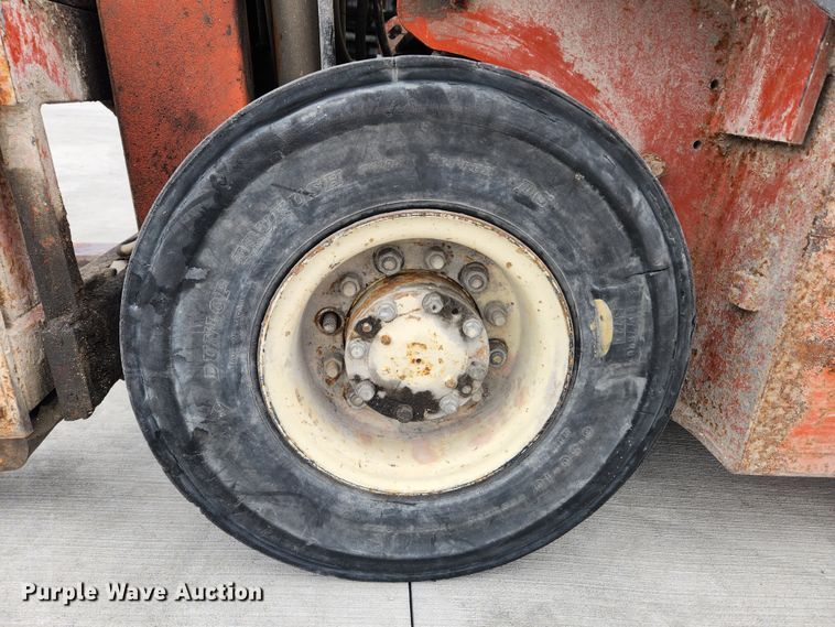 image for item JB9522 Nissan 30  forklift