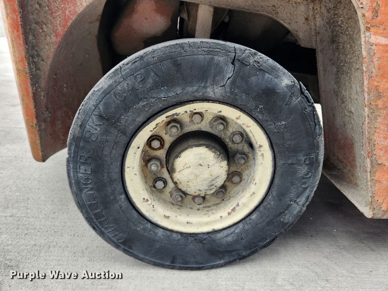 image for item JB9522 Nissan 30  forklift