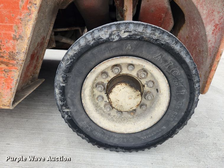 image for item JB9522 Nissan 30  forklift