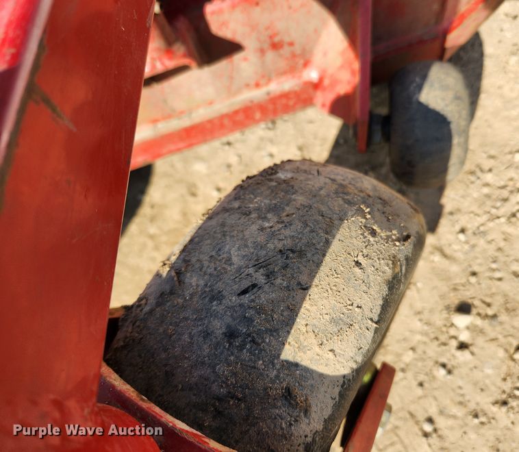 image for item JB9576 Exmark  X Series  ZTR lawn mower