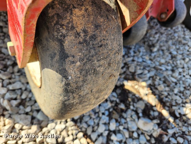 image for item JB9581 Exmark X Series  ZTR lawn mower