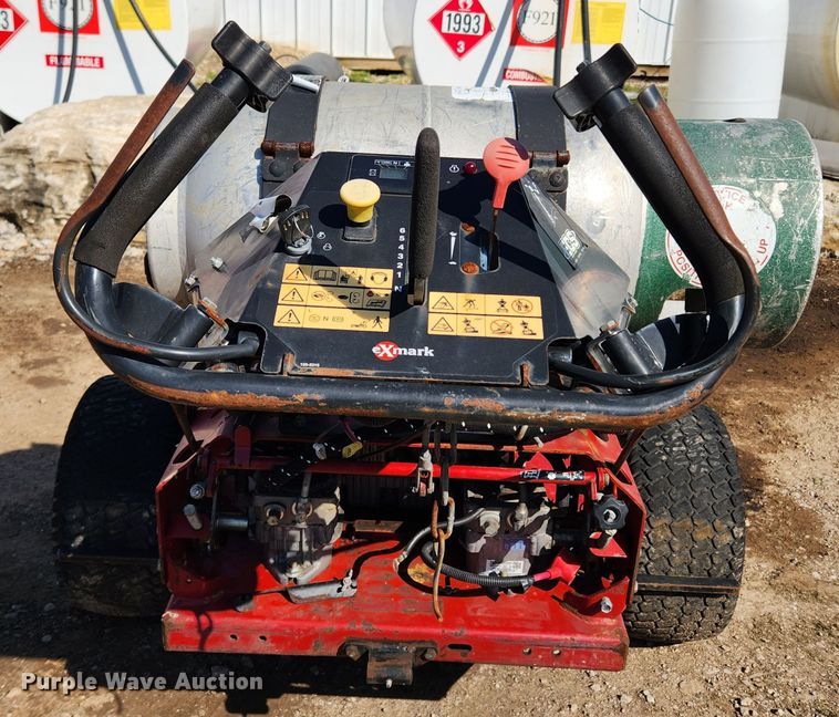 image for item JB9583 Exmark X Series  ZTR lawn mower