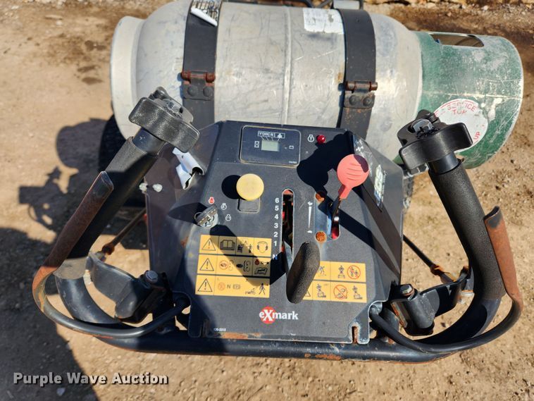 image for item JB9583 Exmark X Series  ZTR lawn mower