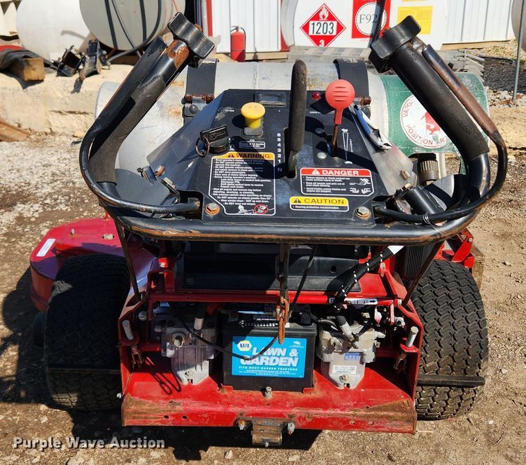 image for item JB9584 Exmark X Series  ZTR lawn mower