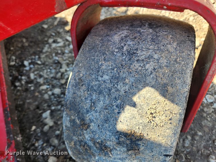 image for item JB9592 Ferris IS 3200Z  ZTR lawn mower