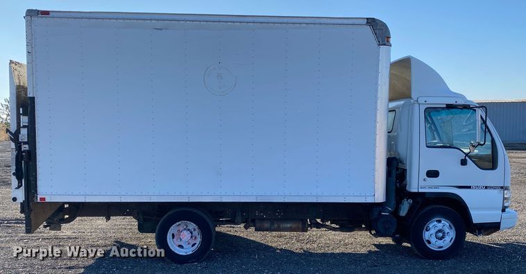 image for item JW9289 2006 Isuzu NPR  box truck