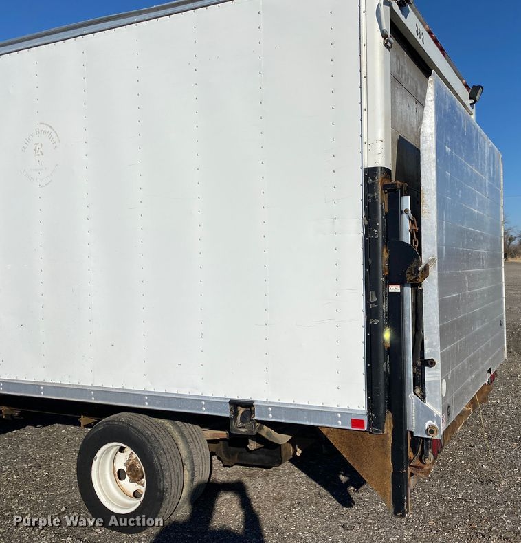 image for item JW9289 2006 Isuzu NPR  box truck