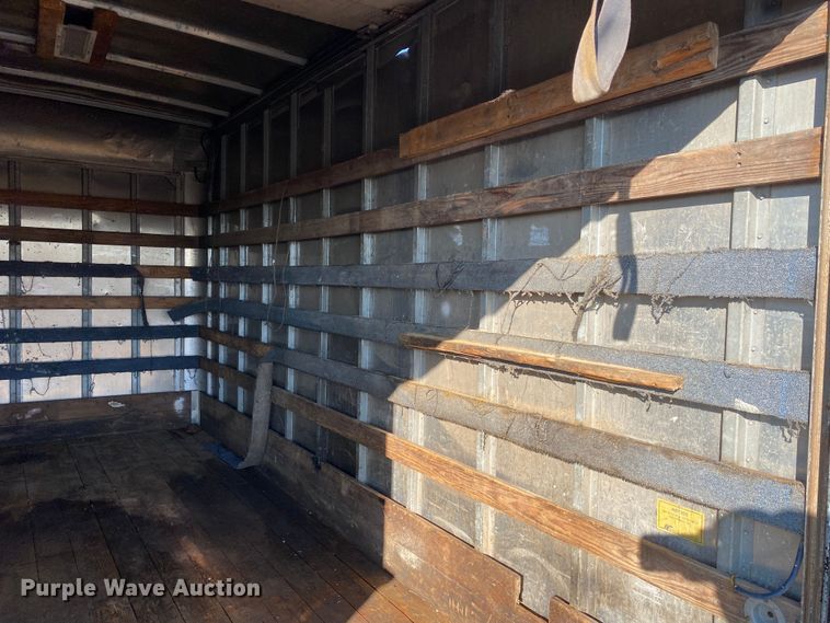 image for item JW9289 2006 Isuzu NPR  box truck