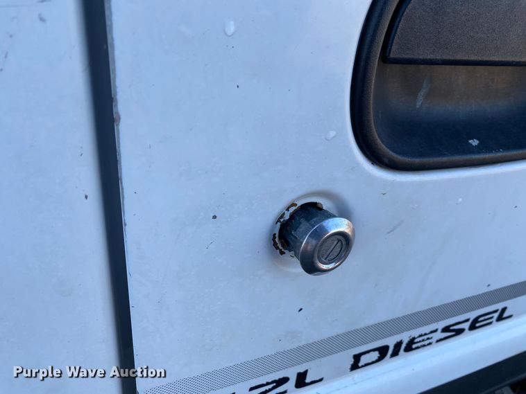 image for item JW9289 2006 Isuzu NPR  box truck