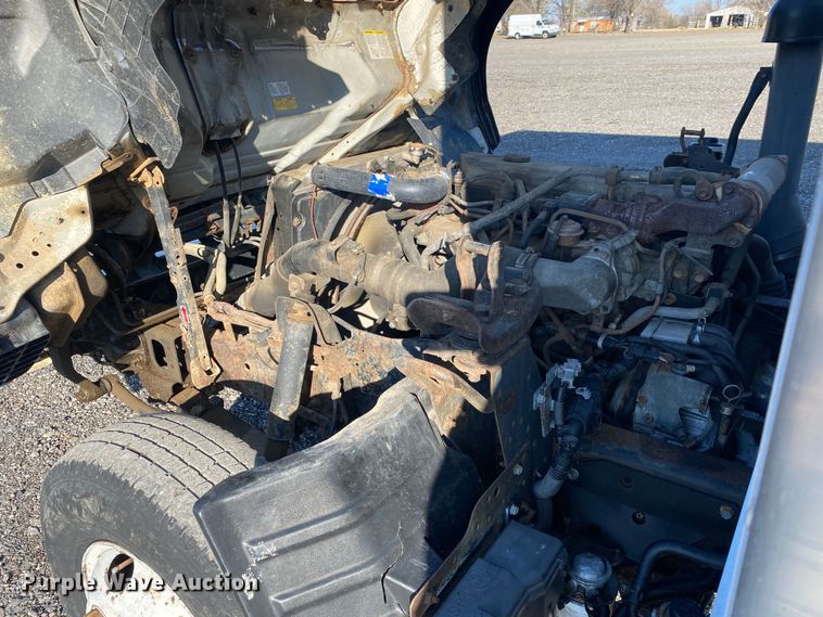 image for item JW9289 2006 Isuzu NPR  box truck