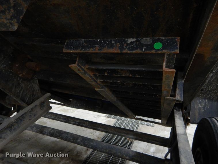 image for item JX9081 2013 H&H  dump trailer