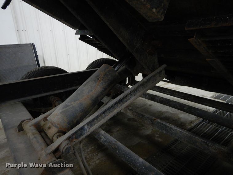 image for item JX9081 2013 H&H  dump trailer