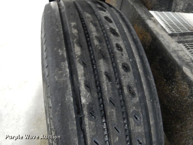 image for item JX9081 2013 H&H  dump trailer